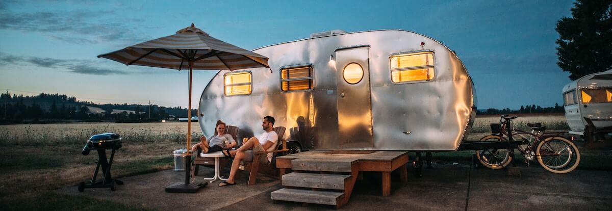 Tv kijken op camping? Op 4 manieren tv je caravan of camper.